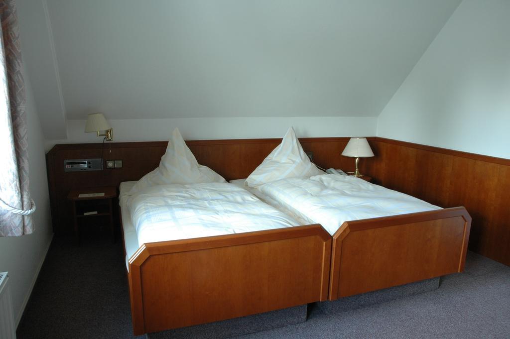 Hotel Heyder Burscheid Exterior photo