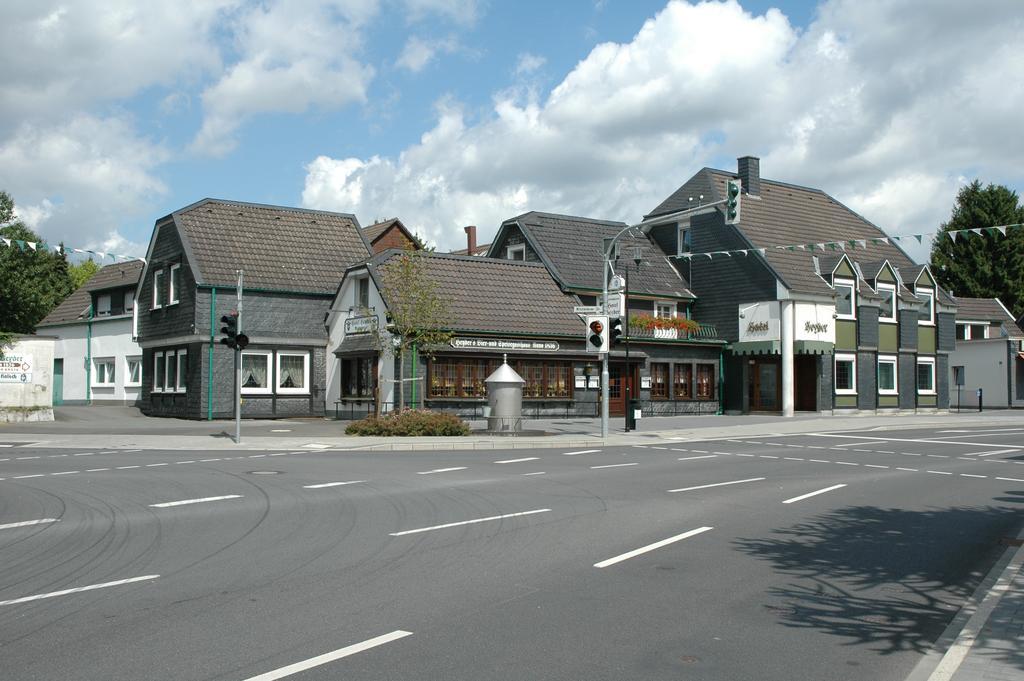 Hotel Heyder Burscheid Exterior photo